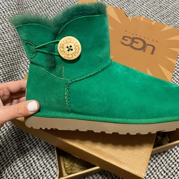 **Price Drop** UGG Mini Bailey with button- Green (Rare) - Picture 2 of 3